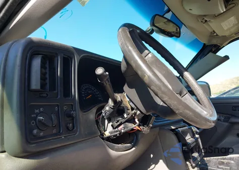 2003 Chevrolet Tahoe Ls from USA, damaged, VIN 1GNEC13V33J109522